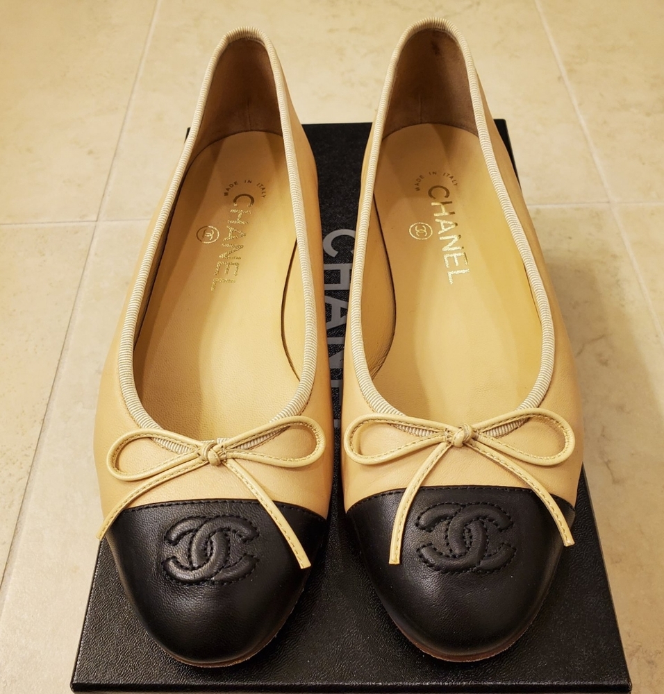 CHANEL Beige and Black Flats